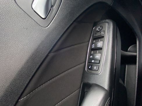 Used 2023 Dodge Charger R/T w/ Blacktop Package RWD image 22