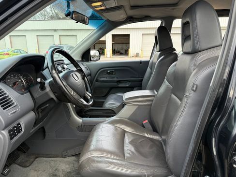 Used 2005 Honda Pilot EX-L image 2