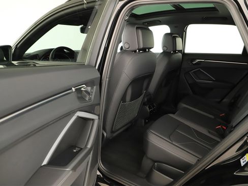 Certified 2025 Audi Q3 2.0T Premium w/ Convenience Package image 27