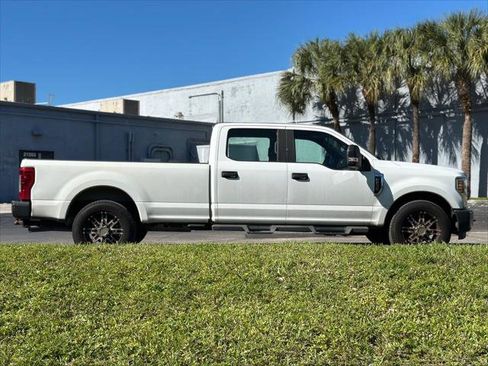 Used 2019 Ford F250 XL w/ Power Equipment Group image 9