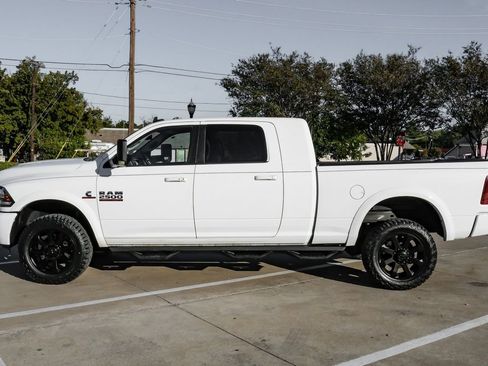Used 2018 RAM 2500 Laramie w/ Sport Appearance Group image 10