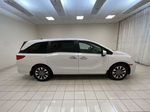 Certified 2024 Honda Odyssey EX-L image 28