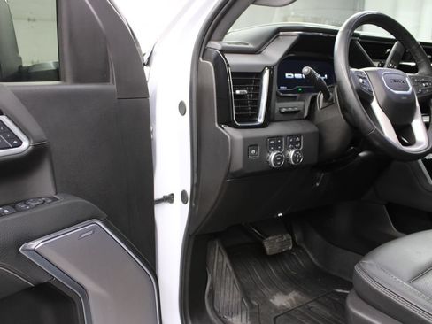 Used 2025 GMC Sierra 3500 Denali w/ Denali Reserve Package AWD/4WD image 60