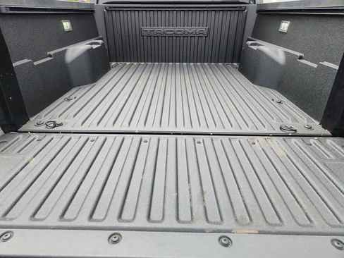 Used 2025 Toyota Tacoma TRD Off-Road image 35