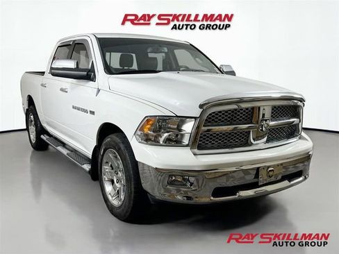 Used 2011 RAM 1500 Laramie AWD/4WD image 1