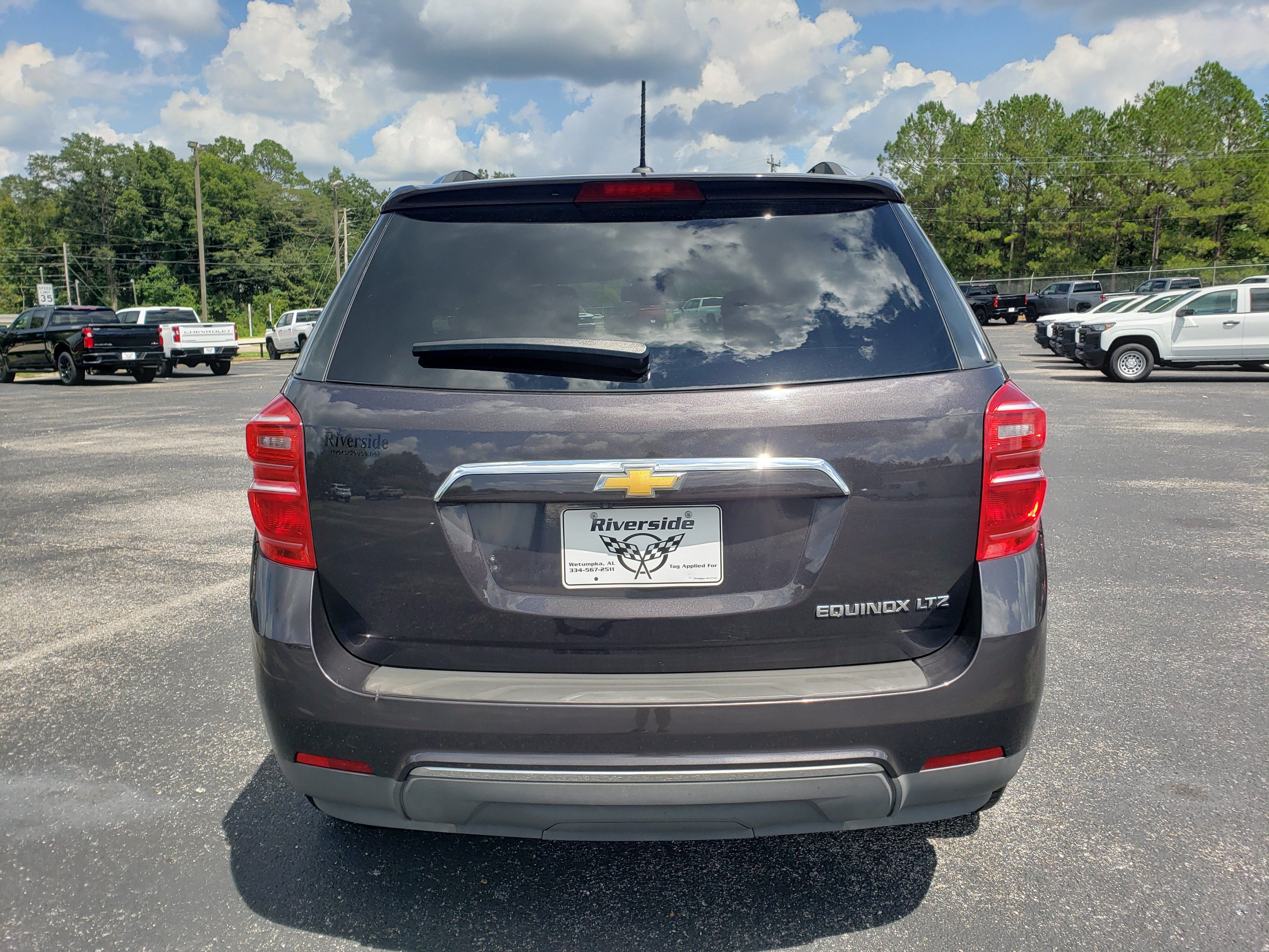 Used 2016 Chevrolet Equinox LTZ w/ Enhanced Convenience Package FWD image 8