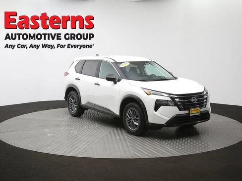 Used 2024 Nissan Rogue S AWD/4WD image 52