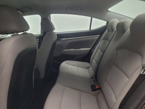 Used 2019 Hyundai Elantra SEL FWD image 18