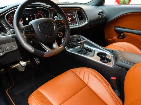 Used 2017 Dodge Challenger SRT Hellcat image 14