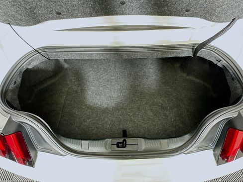 Used 2016 Ford Mustang Premium image 25