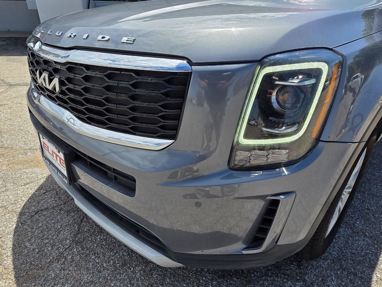 Used 2022 Kia Telluride LX FWD image 43