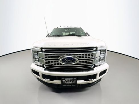 Used 2019 Ford F250 Platinum w/ Platinum Ultimate Package AWD/4WD image 2