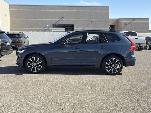 Used 2023 Volvo XC60 B5 Plus w/ Climate Package FWD image 9