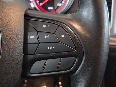 Used 2023 Dodge Charger SXT image 32