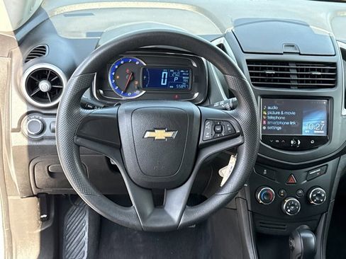 Used 2016 Chevrolet Trax LS image 17