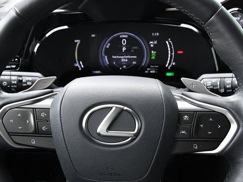 Used 2025 Lexus NX 450h+ AWD w/ Luxury Package image 12