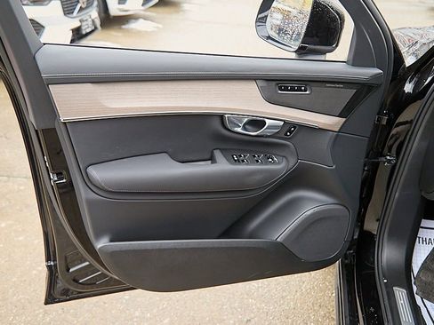 New 2026 Volvo XC90 B6 Plus w/ Protection Package Premier image 10