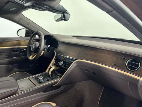 New 2026 Bentley Flying Spur Plug-In Hybrid image 2