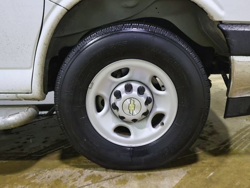 Certified 2024 Chevrolet Express 2500 w/ Driver Convenience Package image 19