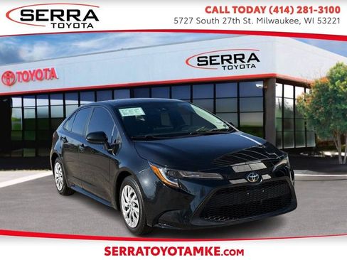 Used 2021 Toyota Corolla LE image 1