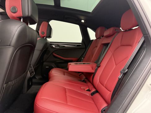 Used 2020 Porsche Macan S AWD/4WD image 25