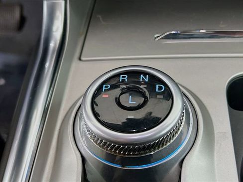 Used 2023 Ford Explorer Limited image 17