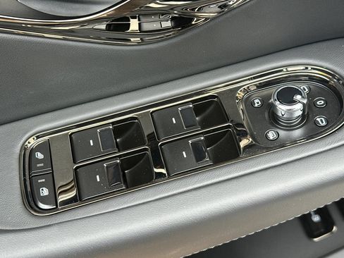 New 2026 Bentley Continental GTC AWD/4WD image 15