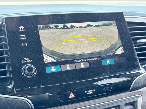 Used 2025 Honda Passport TrailSport image 17