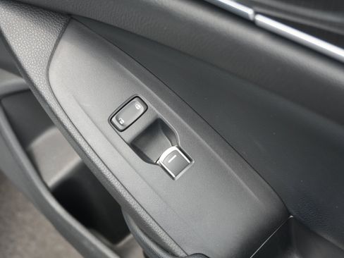 Used 2018 Honda Accord Sport image 18