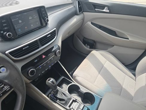 Used 2019 Hyundai Tucson Value FWD image 25