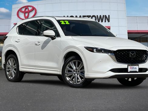 Used 2022 MAZDA CX-5 Signature image 2