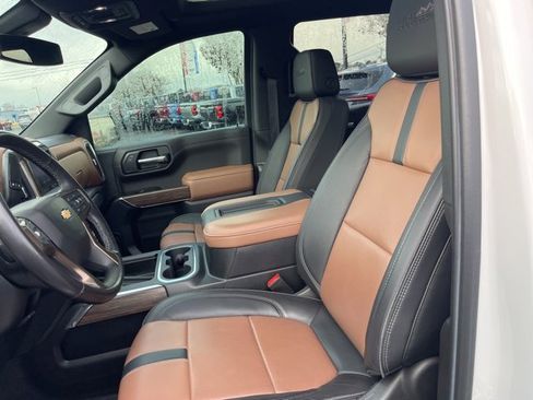 Used 2022 Chevrolet Silverado 1500 High Country image 9