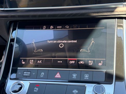 Used 2022 Audi Q8 Premium Plus w/ Premium Plus Package image 26