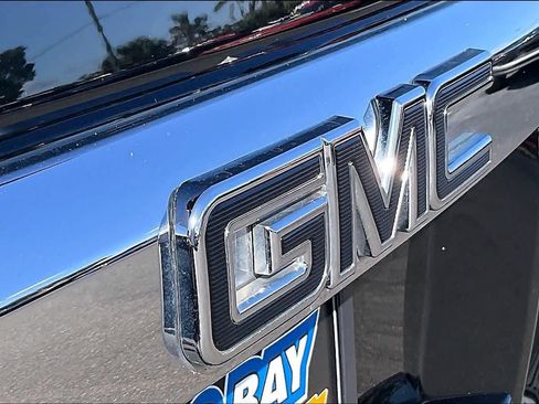 Used 2019 GMC Yukon Denali w/ Denali Ultimate Package image 8