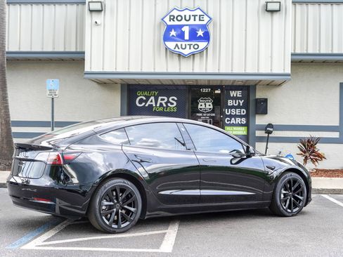 Used 2018 Tesla Model 3 Long Range RWD image 6