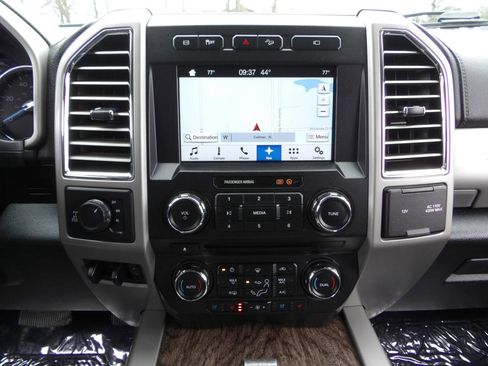 Used 2017 Ford F250 Lariat w/ Lariat Value Package image 25