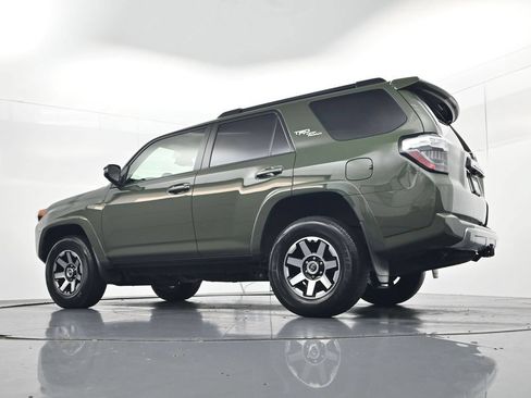 Used 2022 Toyota 4Runner TRD Off-Road Premium AWD/4WD image 50