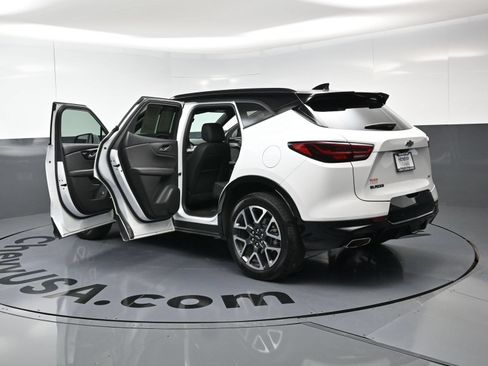 Used 2024 Chevrolet Blazer RS w/ Driver Confidence II Package FWD image 28