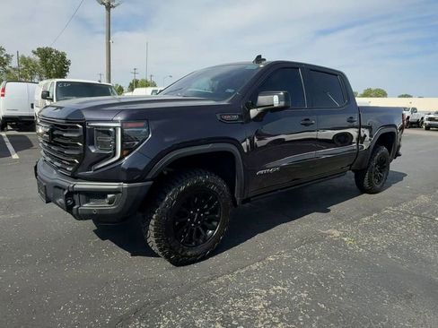 Used 2023 GMC Sierra 1500 AT4X AWD/4WD image 4