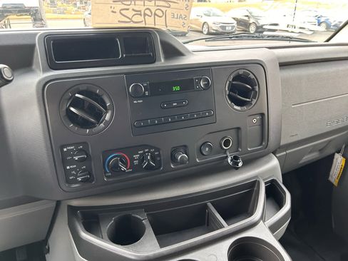 Used 2012 Ford E-250 and Econoline 250 Extended w/ PWR Group image 14