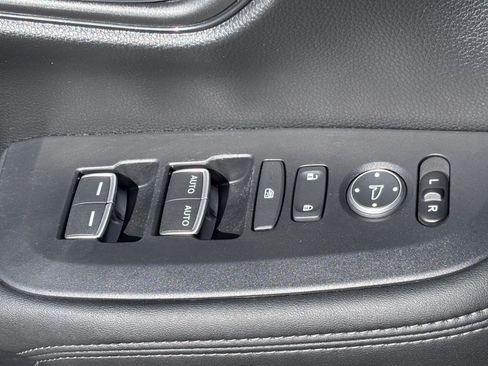 Certified 2025 Honda HR-V EX-L image 20