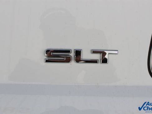 Used 2020 GMC Yukon XL SLT image 26