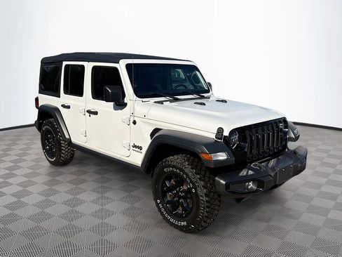Used 2022 Jeep Wrangler Unlimited Willys image 4