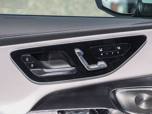 New 2026 Mercedes-Benz GLC 350e 4MATIC image 20