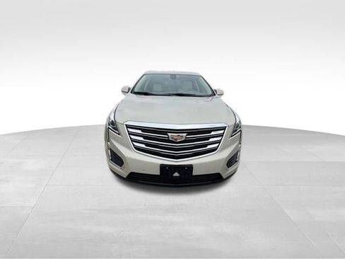 Certified 2017 Cadillac XT5 Luxury w/ Driver Awareness Package AWD/4WD image 3