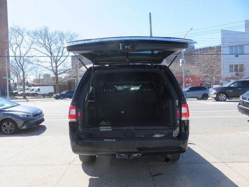 Used 2016 Lincoln Navigator L Reserve AWD/4WD image 26