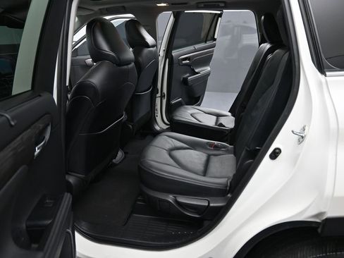 Certified 2021 Toyota Highlander Platinum image 17