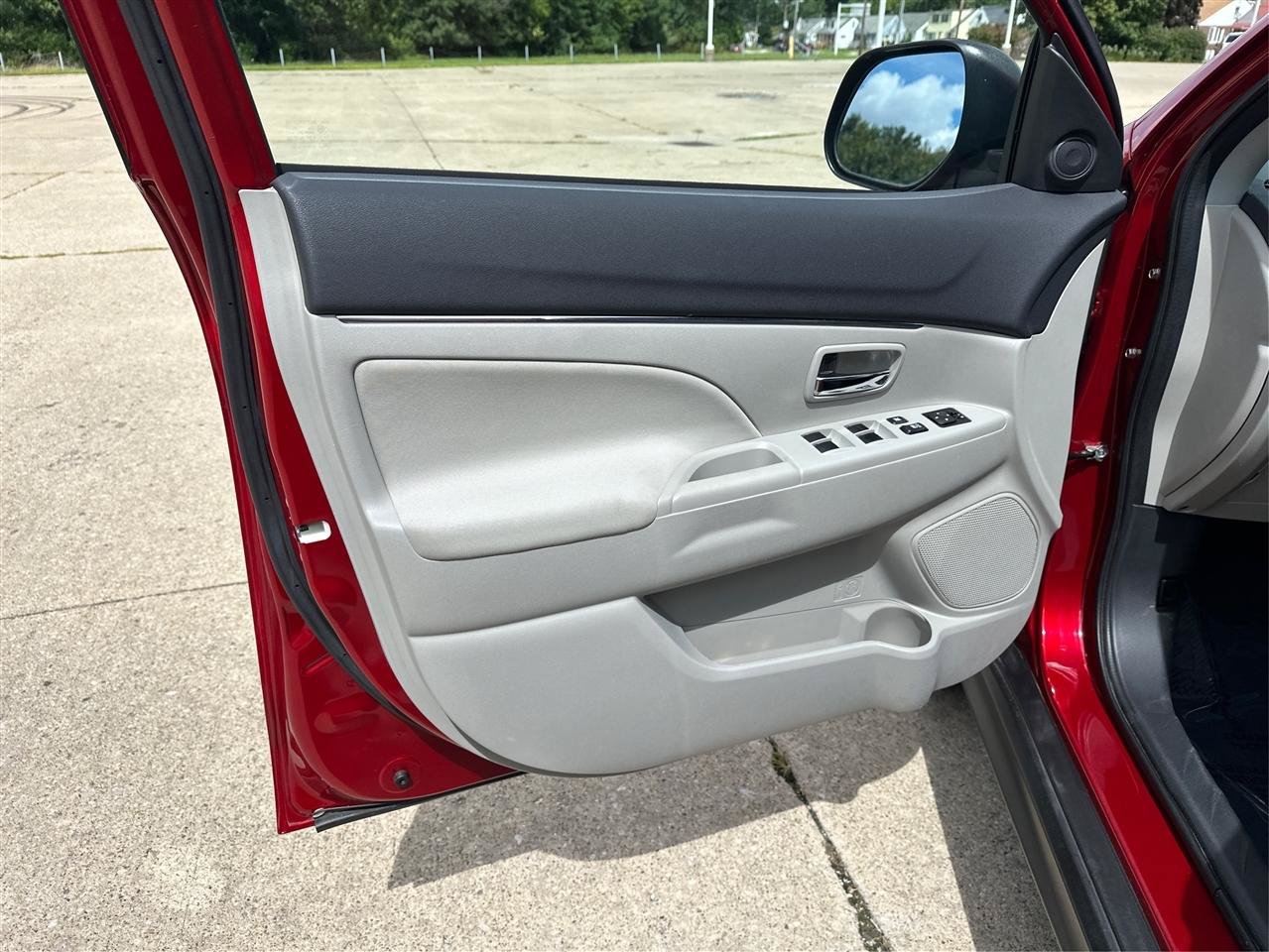 Used 2021 Mitsubishi Outlander Sport ES FWD image 19