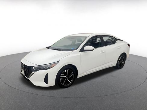 Used 2024 Nissan Sentra SV image 8