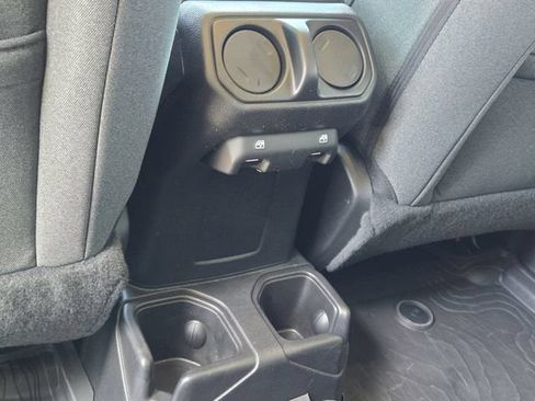Certified 2025 Jeep Wrangler Unlimited Sport AWD/4WD image 39